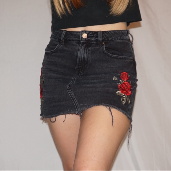 PacSun Dresses & Skirts - Pacsun Denim Skirt With Floral Patch